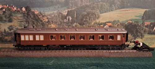 Trix 23798 HO Mitropa Speisewagen 911 Dining Car DRG Interior Light but not connected