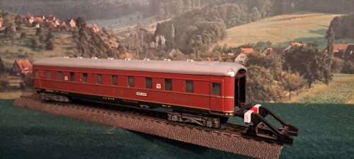 Fleischmann HO DSG 20318 sleeping coach from the 50`s