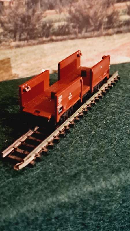 Trix N guage DB car carrier no box