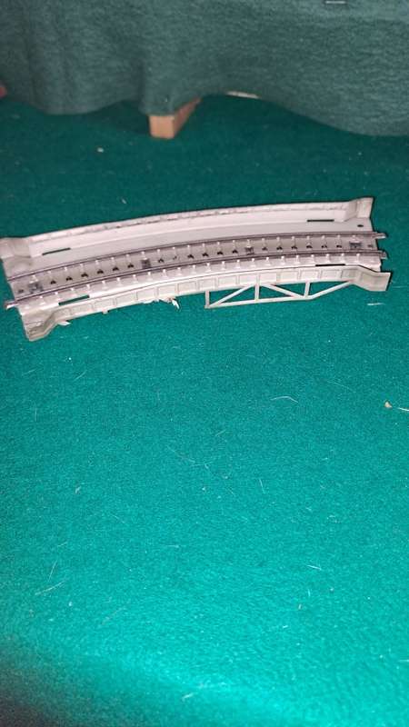 Marklin HO 7167 M track curved  approach section