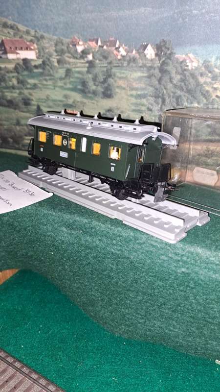 Trix Ho class 3 passenger coach 3730 boxed