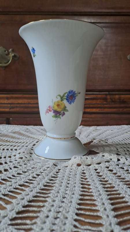 FÜRSTENBERG Germany superior quality porcelain vase 19cm