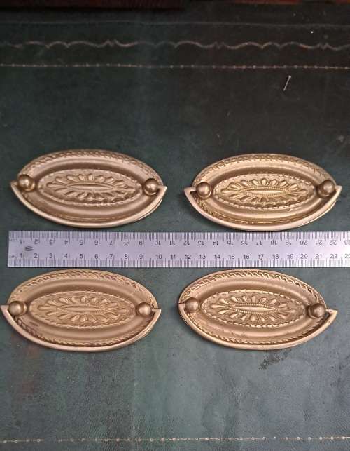 Set of 4 brass drawer handles