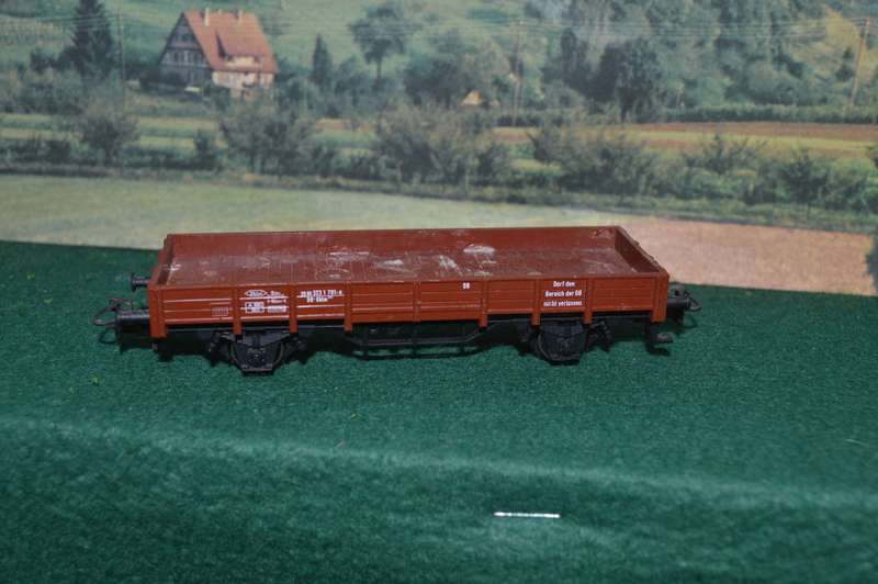 marklin HO low side open good carrier 20 80 323 1 791 some glue on bed