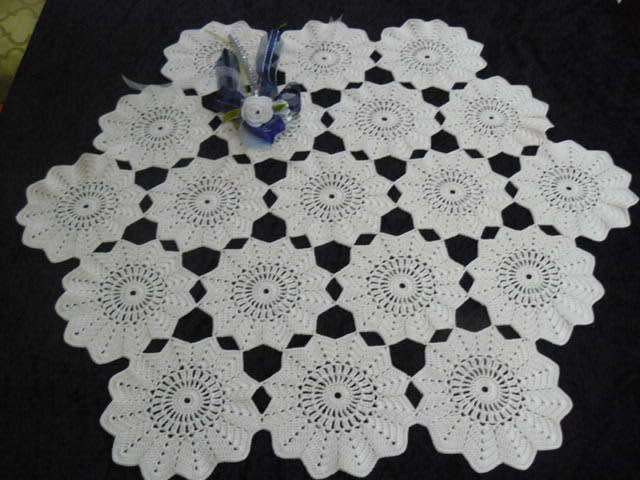 HAND CHROCHETED SMALL TABLE CLOTH