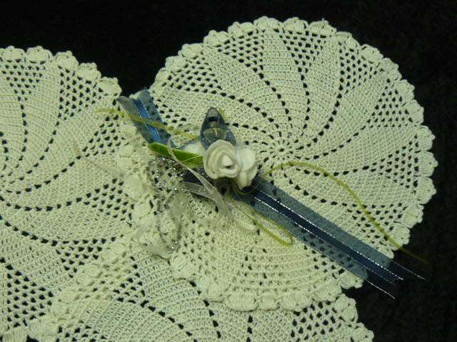 SET OF 3 X VINTAGE COTTON HAND KNITTED DOILIES 29 CM