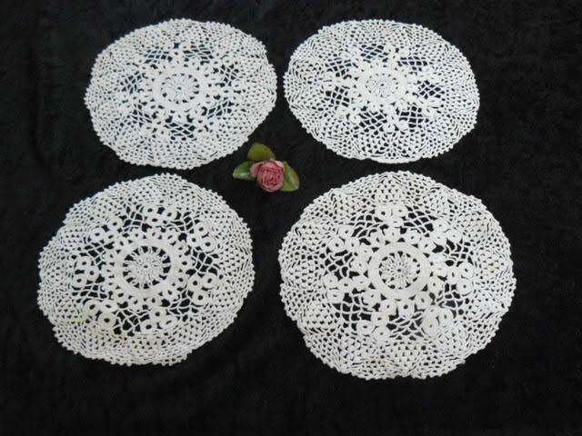 SET OF 5 X VINTAGE COTTON DOILIES HAND CHROCETED