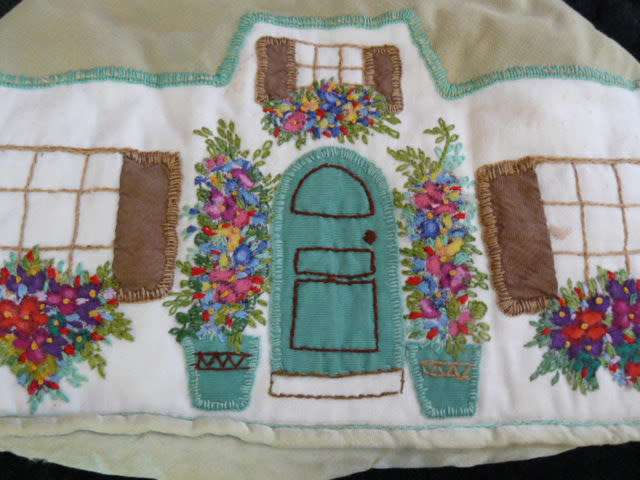 VINTAGE EMBROIDERED TOASTER COVER....PADDED...EMBROIDERED ON BOTH SIDES AMAZING HANDWORK