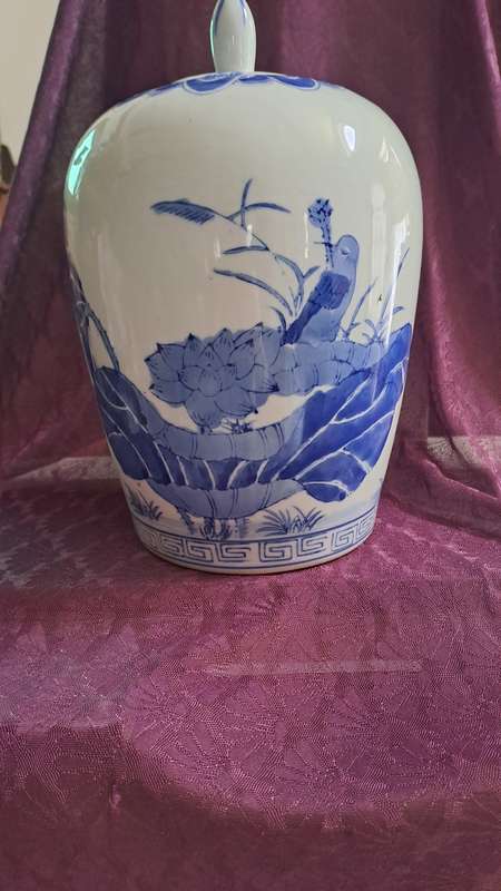 Large 25cm Chines melon Jar