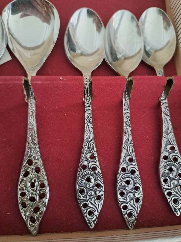 Royal Dutch Silverworks vintage teaspoons and sugar spoon