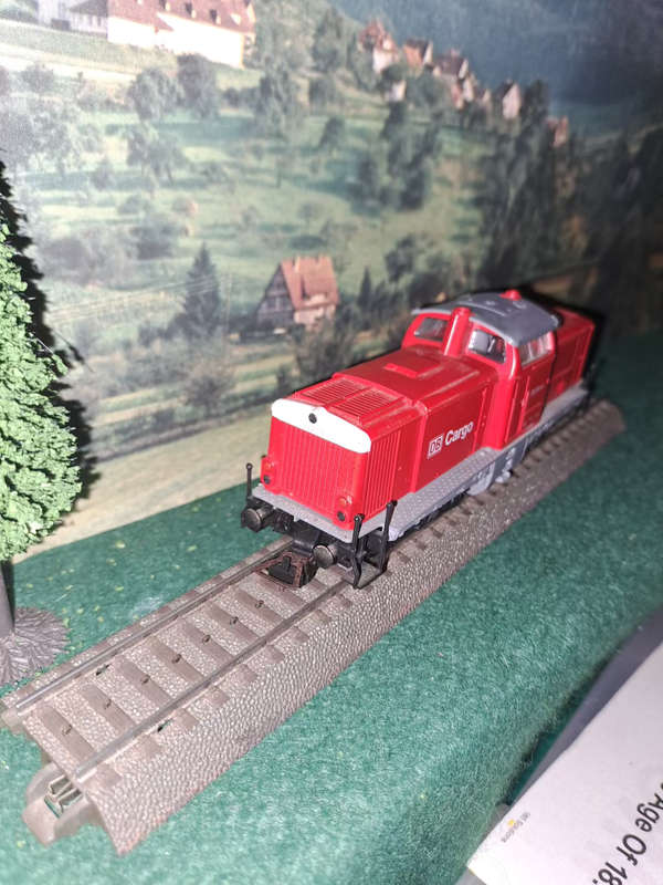 FLEISCHMANN HO LOCOMOTIVE DIESEL 212 311-5 CARGO 4215 TRAIN ELECTRIC