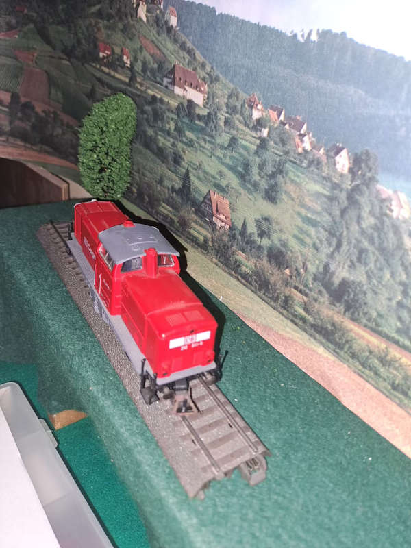 FLEISCHMANN HO LOCOMOTIVE DIESEL 212 311-5 CARGO 4215 TRAIN ELECTRIC