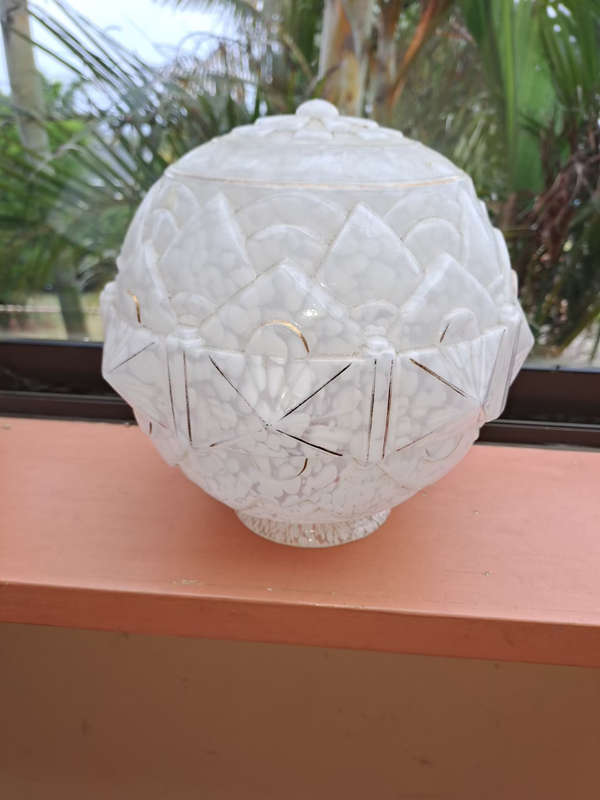 Stunning art deco light shade
