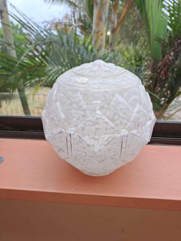 Stunning art deco light shade