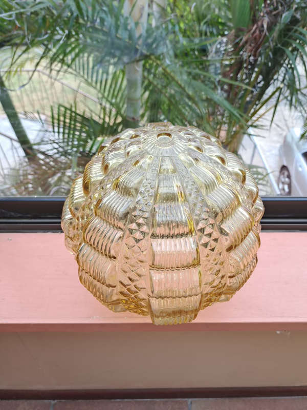 Stunning large 1960`s depression glass lamp/light  shade