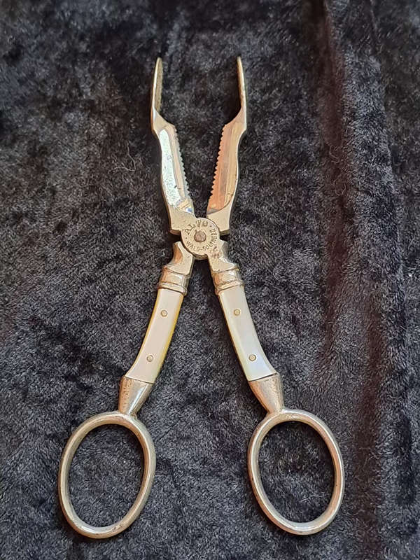German  Solingen sugar cube knippers/scissors with mother of pearl