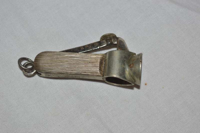Vintage FOB chain cigar cutter