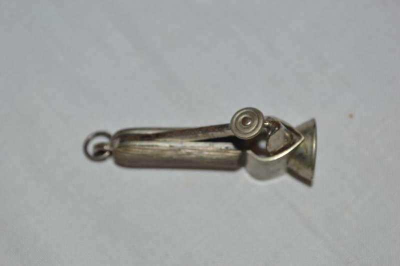 Vintage FOB chain cigar cutter