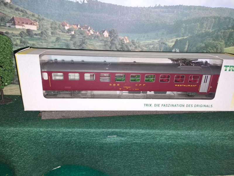 Trix H0 23343  Dining Car of SBB. New boxed