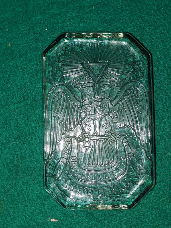 masonic glass paper weight South Africa deus meumque Jus
