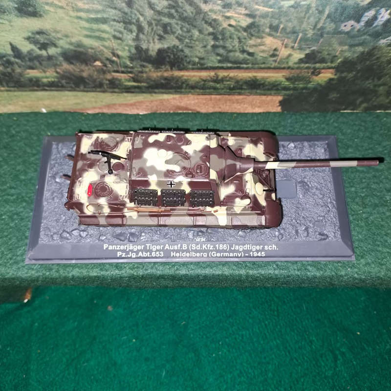Military Tank Model Collection Panzerjager Tiger Sd Kfz 186 Heidelberg Germany 1945  1/72 OO railway