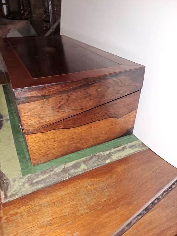 Beautiful large Rosewood writing slope ca 1860 with 2 ink wells and brass fittings