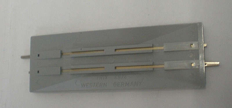 Vintage Trix 4974 10 cm N Gauge Level Crossing Track
