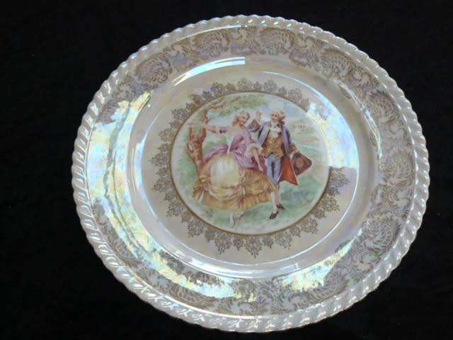 PLATTER PORCELAIN IMPERIAL HAND DECORATED WITH MOTHER OF PEARL EFFECT 32CM DIAM