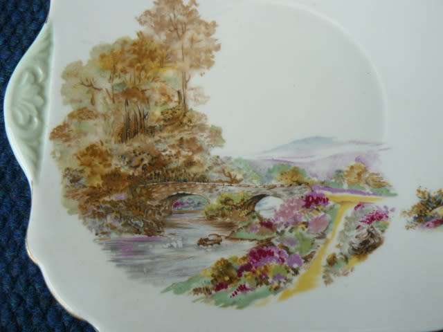 PORCELAIN PLATE SHELLY ENGLAND 24CM X 21 CM