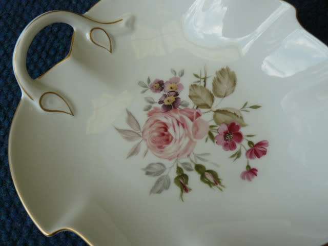 PORCELAIN BOWL HUTSCHENREUTHER GERMANY