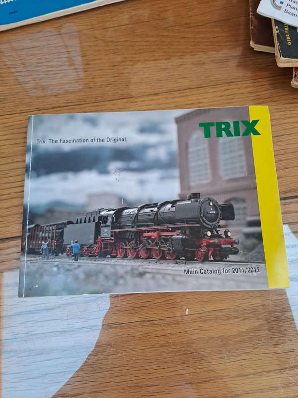 Trix 2010/2011 Main catalogue HO 185 pages