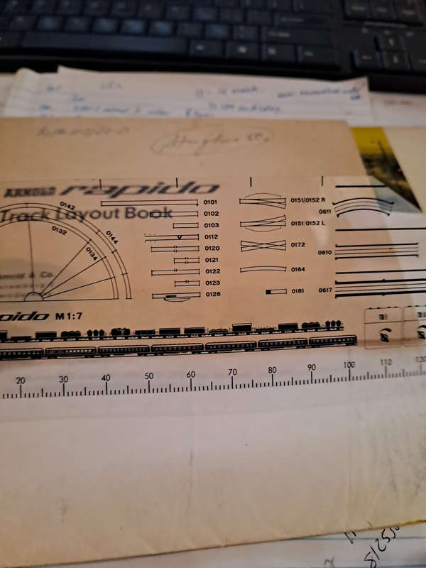 Arnold Rapido N Guage track lay out plans catalogue 0020 112 pages