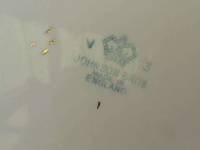 JOHNSON BROS ENGLISH PLATE