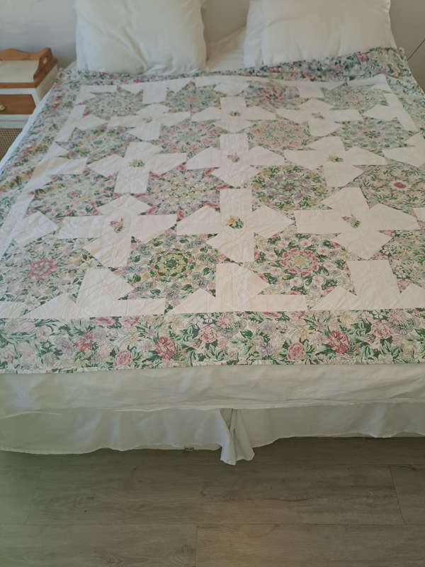 Beautiful Large hand made quilt with sling 180x180cm REDUCED