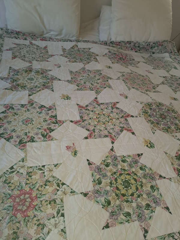 Beautiful Large hand made quilt with sling 180x180cm REDUCED