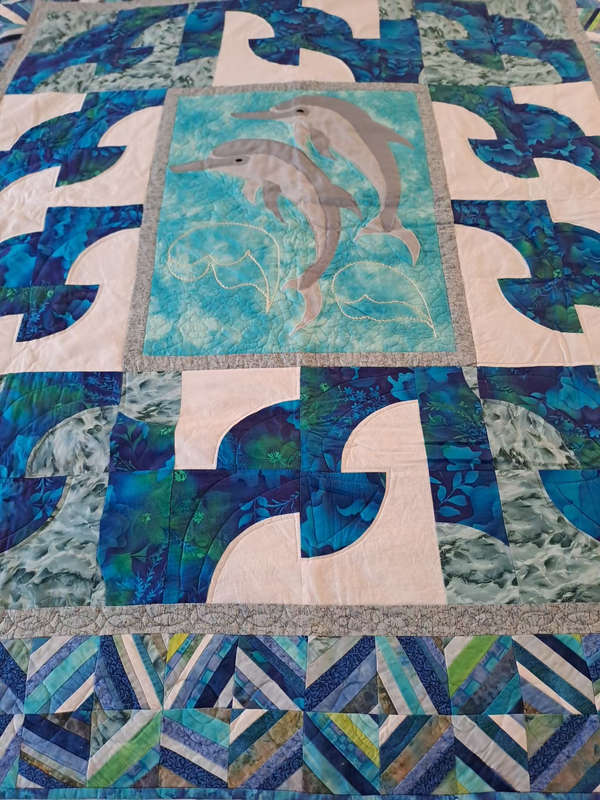 Beautiful dolphin hand made quilt 145cm x 160cm