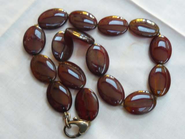 genuine vintage GLASS NECKLACE 45 CM LONG browny/reddish color