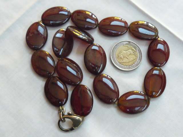 genuine vintage GLASS NECKLACE 45 CM LONG browny/reddish color