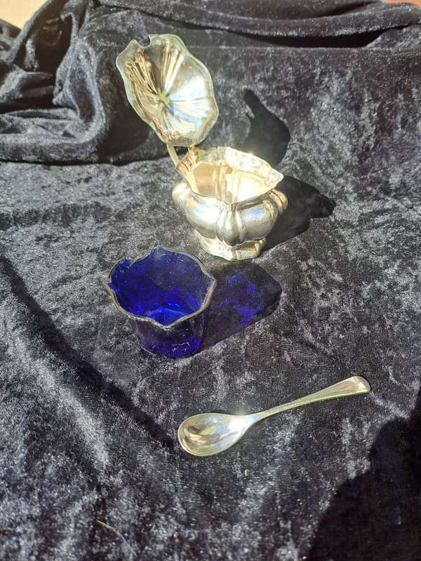 Epns mustard pot with inner and spoon