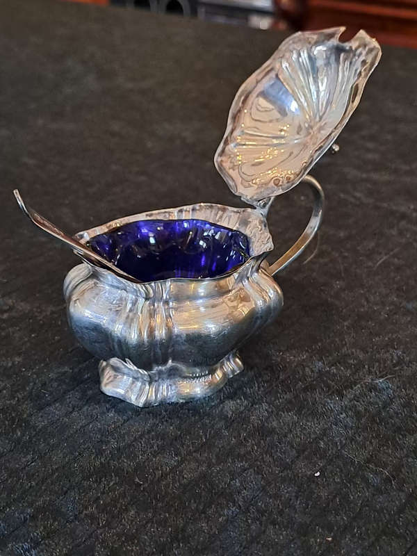 Epns mustard pot with inner and spoon