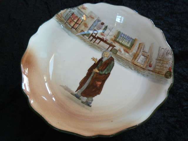 ROYAL DOULTON DISH LOVELY NO DAMAGE