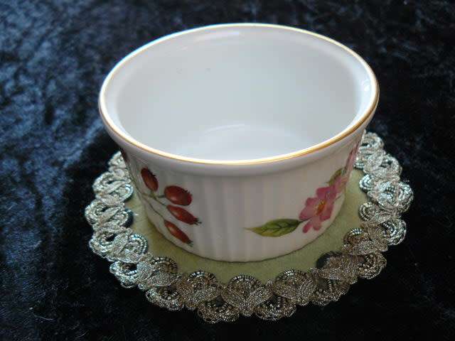 ROYAL WORCESTER Ramickin