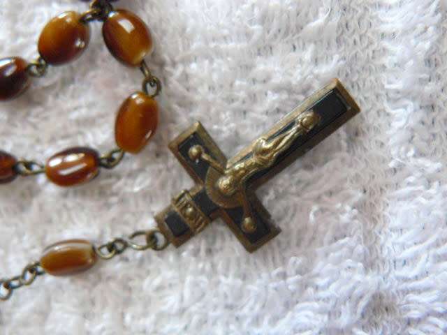BEAUTIFULL ROSARY WITH TYGER EYE STONES