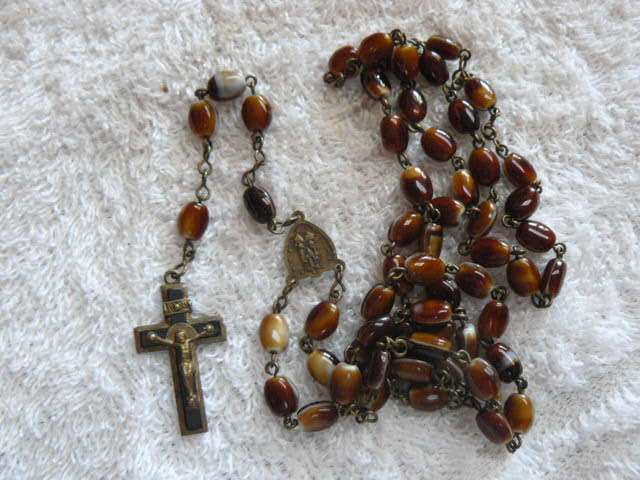 BEAUTIFULL ROSARY WITH TYGER EYE STONES