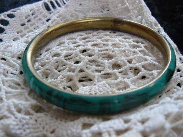 MALACITE HEALING STONE BANGLE