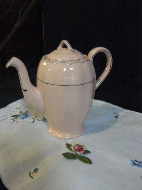GRINDLEY ENGLAND PORCELAIN COFFEE POT PEACH PETAL