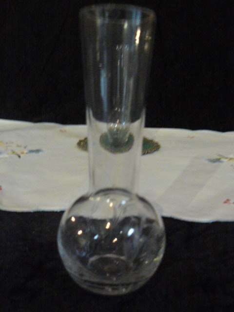 VASES X 2 MATCHING VERY NICE PATTERN