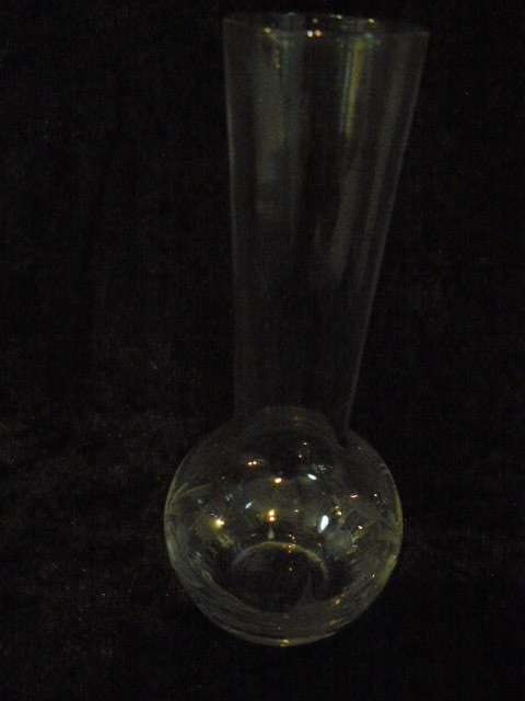 VASES X 2 MATCHING VERY NICE PATTERN