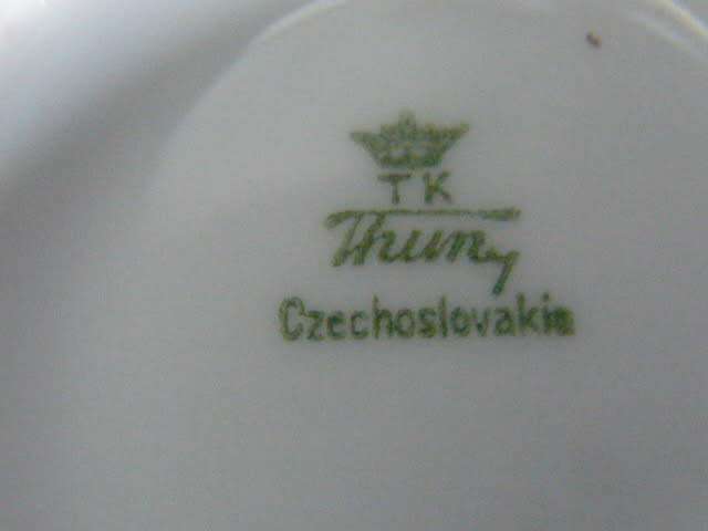 TK THUNY CZECHOSLOVAKIAN CERAMIC BOWL