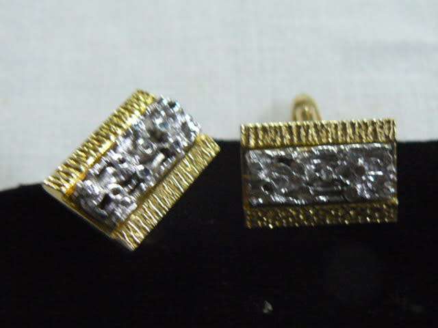 CUFF LINKS